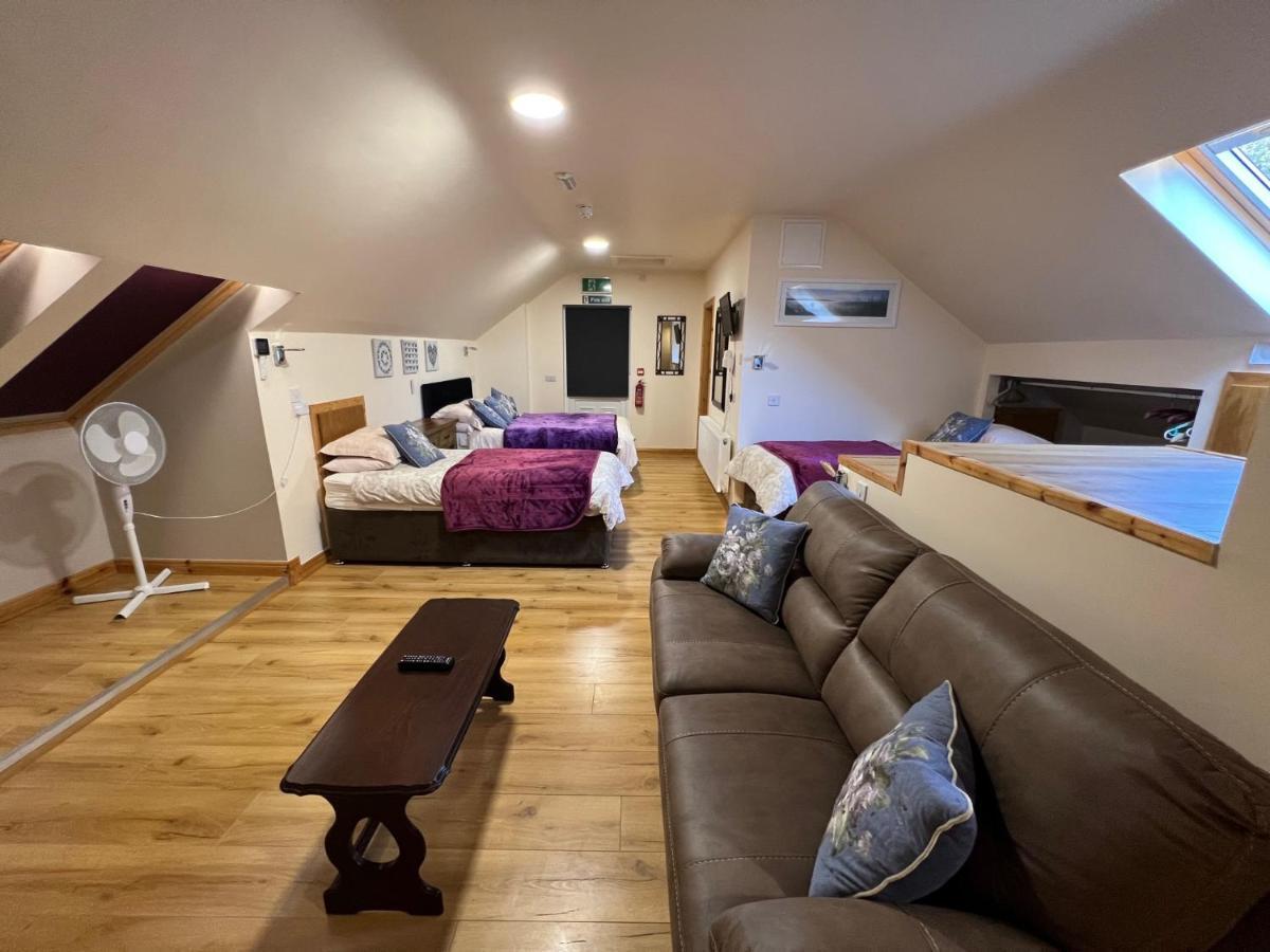 Kylemore Pass Hotel Летърфрак Екстериор снимка