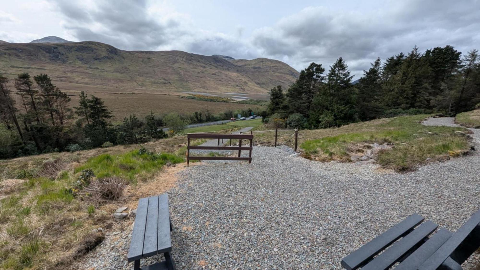 Kylemore Pass Hotel Летърфрак Екстериор снимка