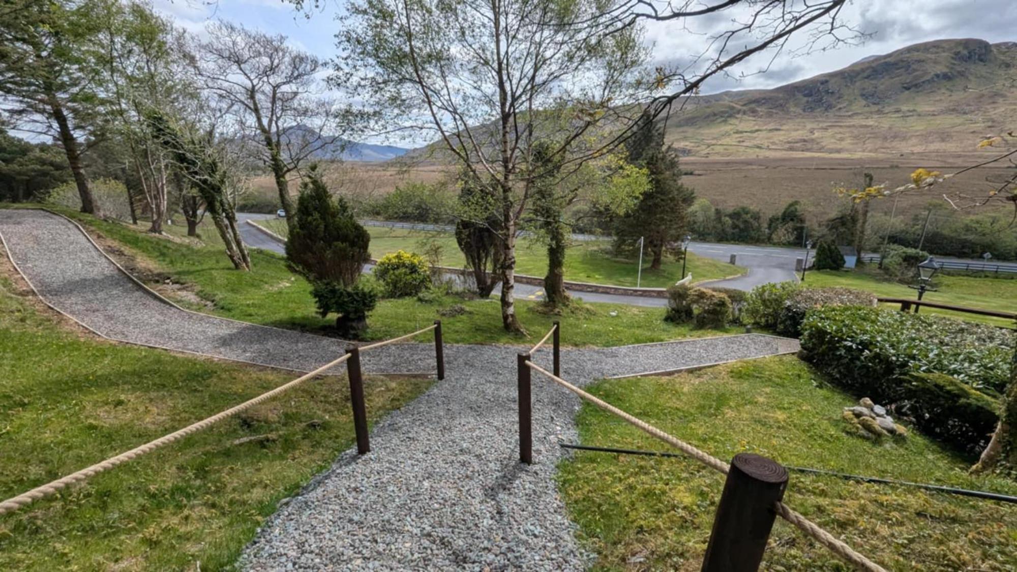 Kylemore Pass Hotel Летърфрак Екстериор снимка