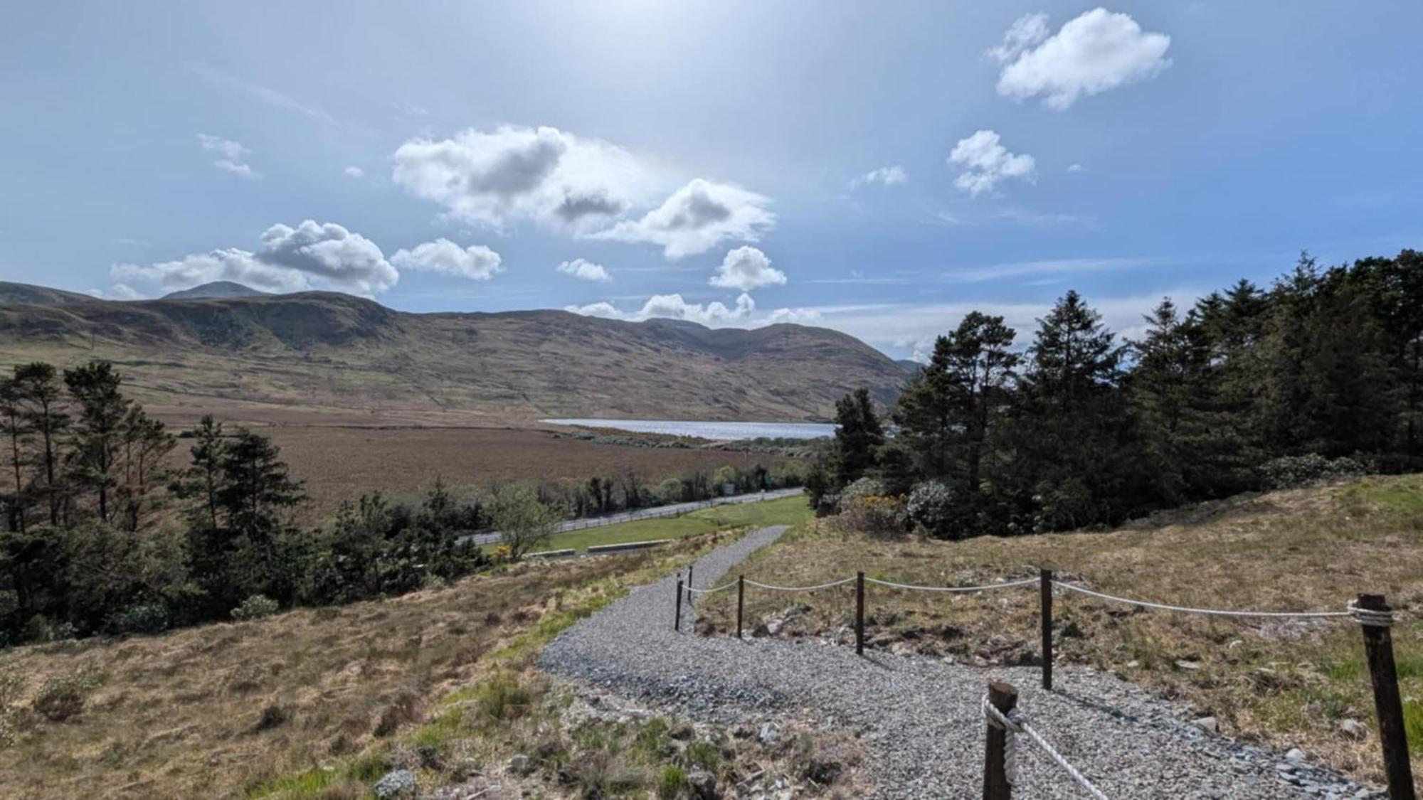 Kylemore Pass Hotel Летърфрак Екстериор снимка