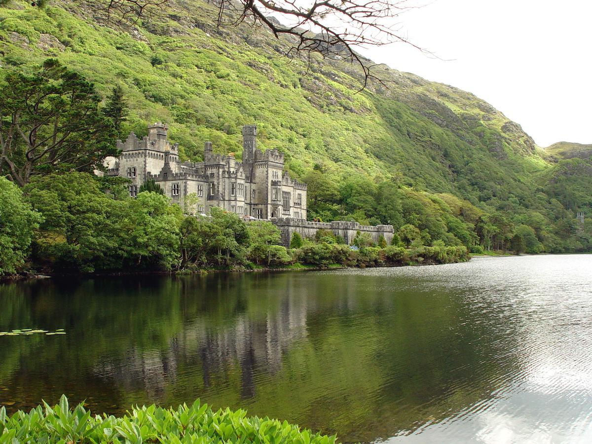 Kylemore Pass Hotel Летърфрак Екстериор снимка