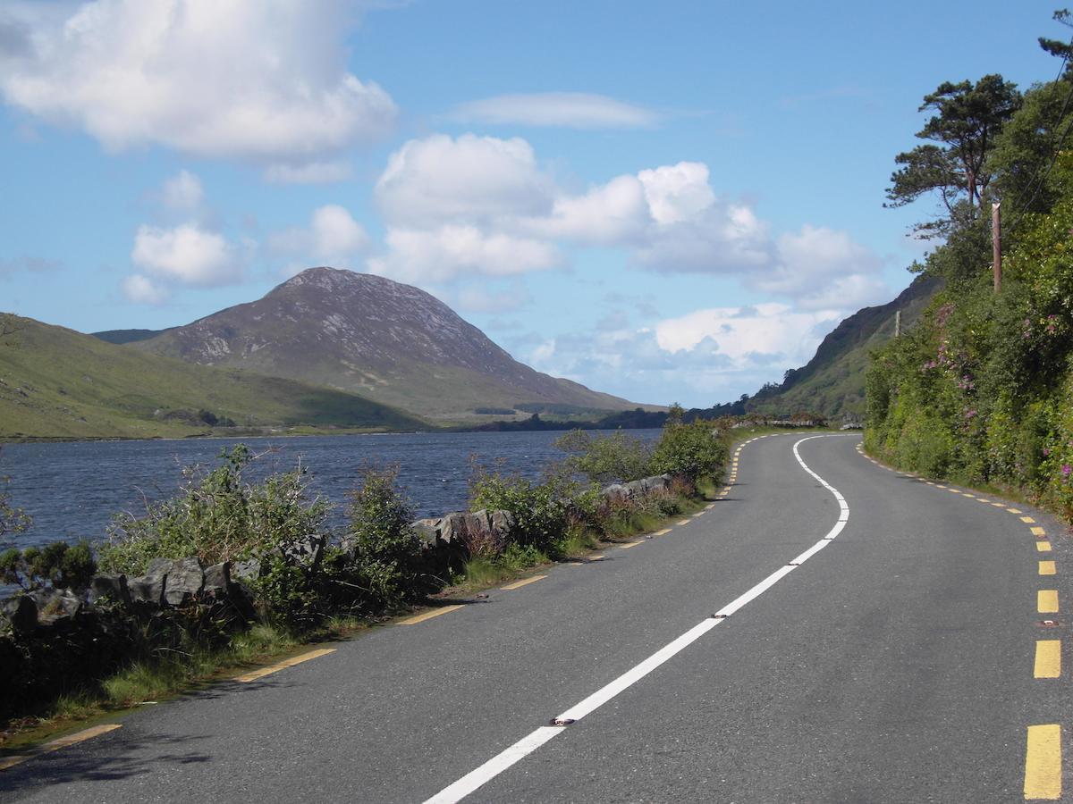 Kylemore Pass Hotel Летърфрак Екстериор снимка