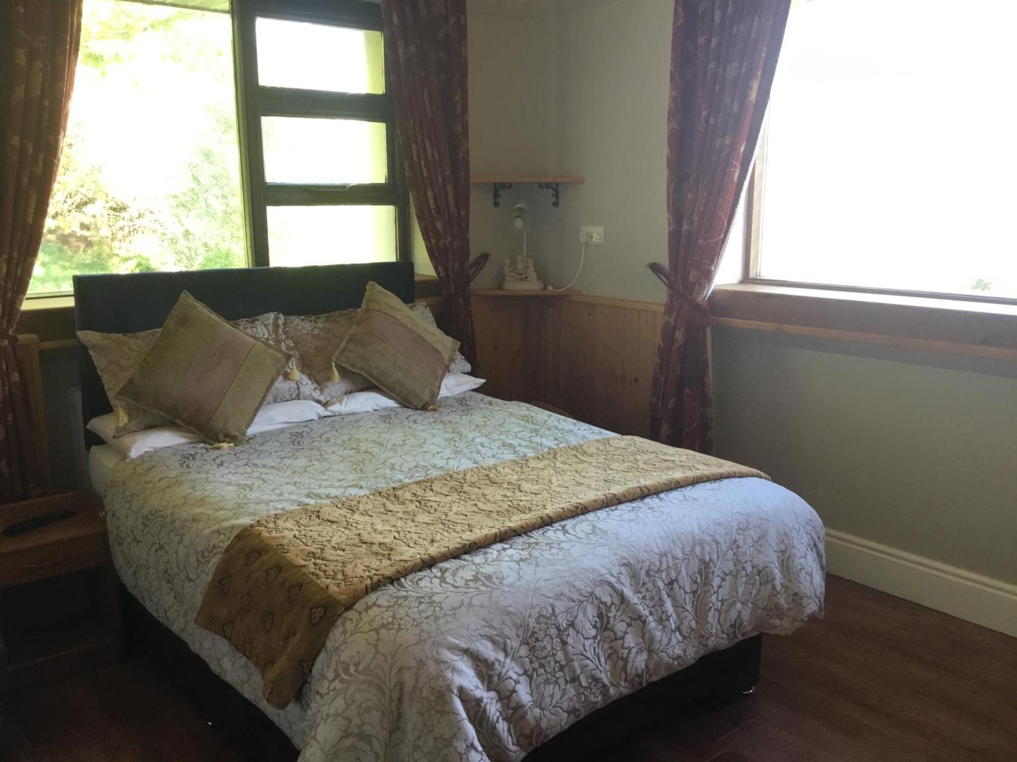 Kylemore Pass Hotel Летърфрак Екстериор снимка