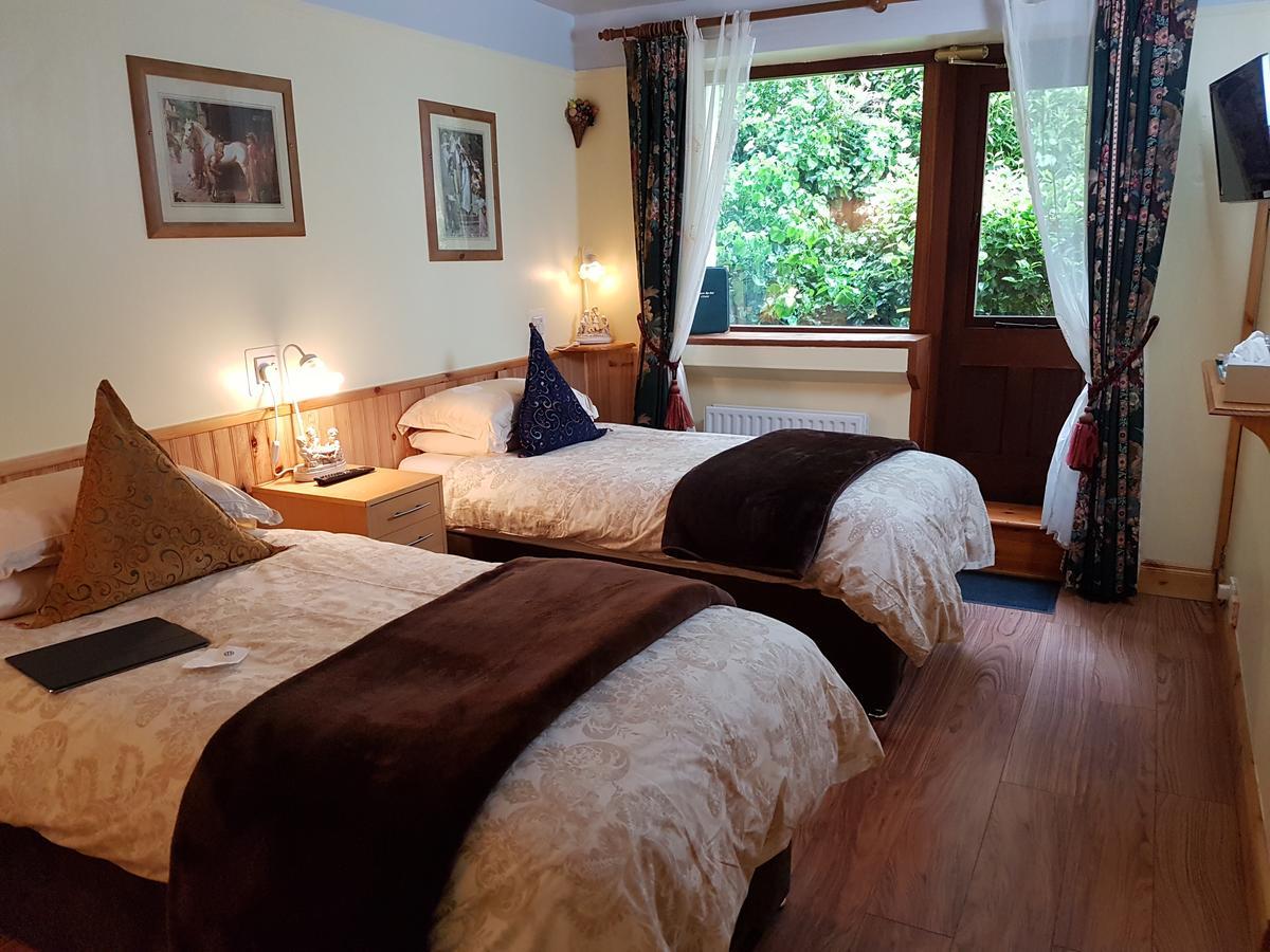 Kylemore Pass Hotel Летърфрак Екстериор снимка