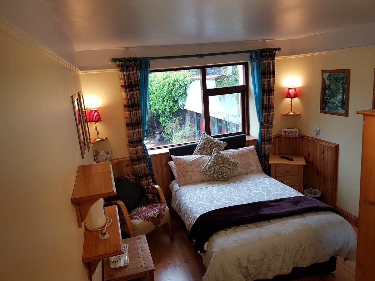 Kylemore Pass Hotel Летърфрак Екстериор снимка