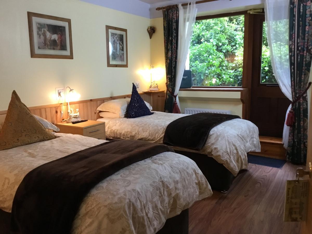 Kylemore Pass Hotel Летърфрак Екстериор снимка
